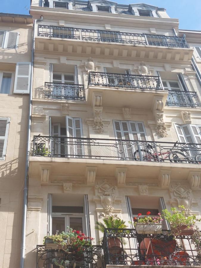 Vieux Port Appartement Maritime De 72M² Et Balcon Marseilles Buitenkant foto